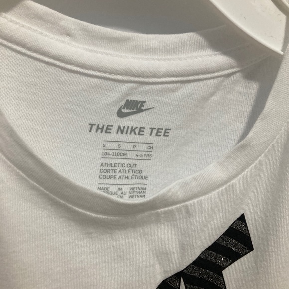 NEW Nike - Picture 3 of 4